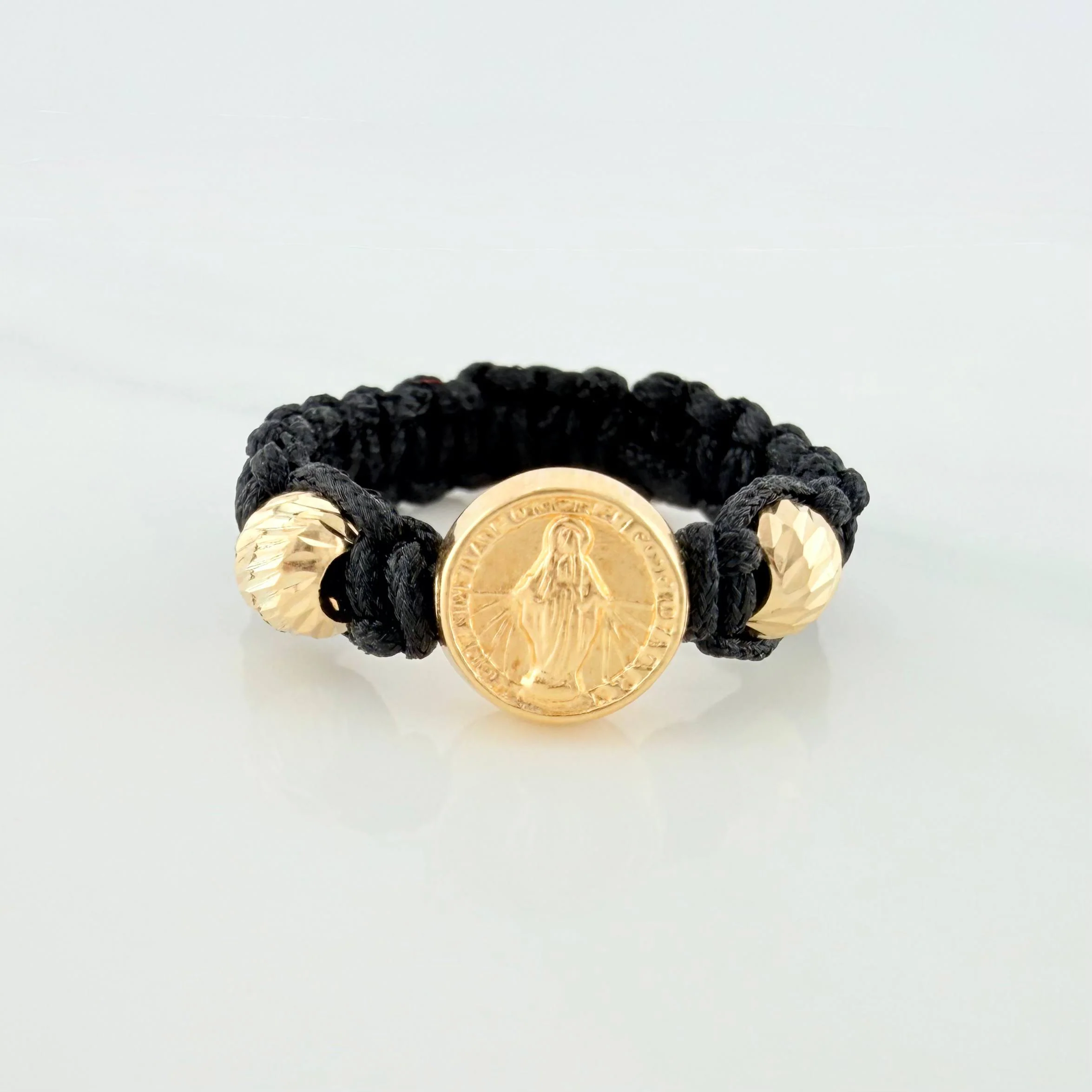 Anillo Tejido Negro Herraje Virgen Milagrosa 0.65 g / T8 Oro Amarillo 18K (A.C)