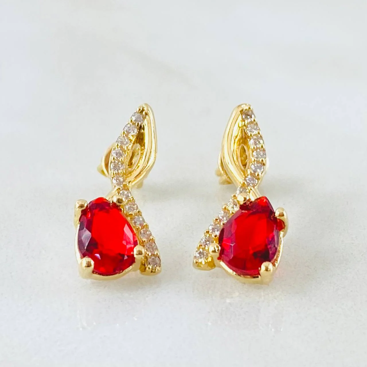 Topos Nota sol Rojo 3.25gr / Oro Amarillo 18K