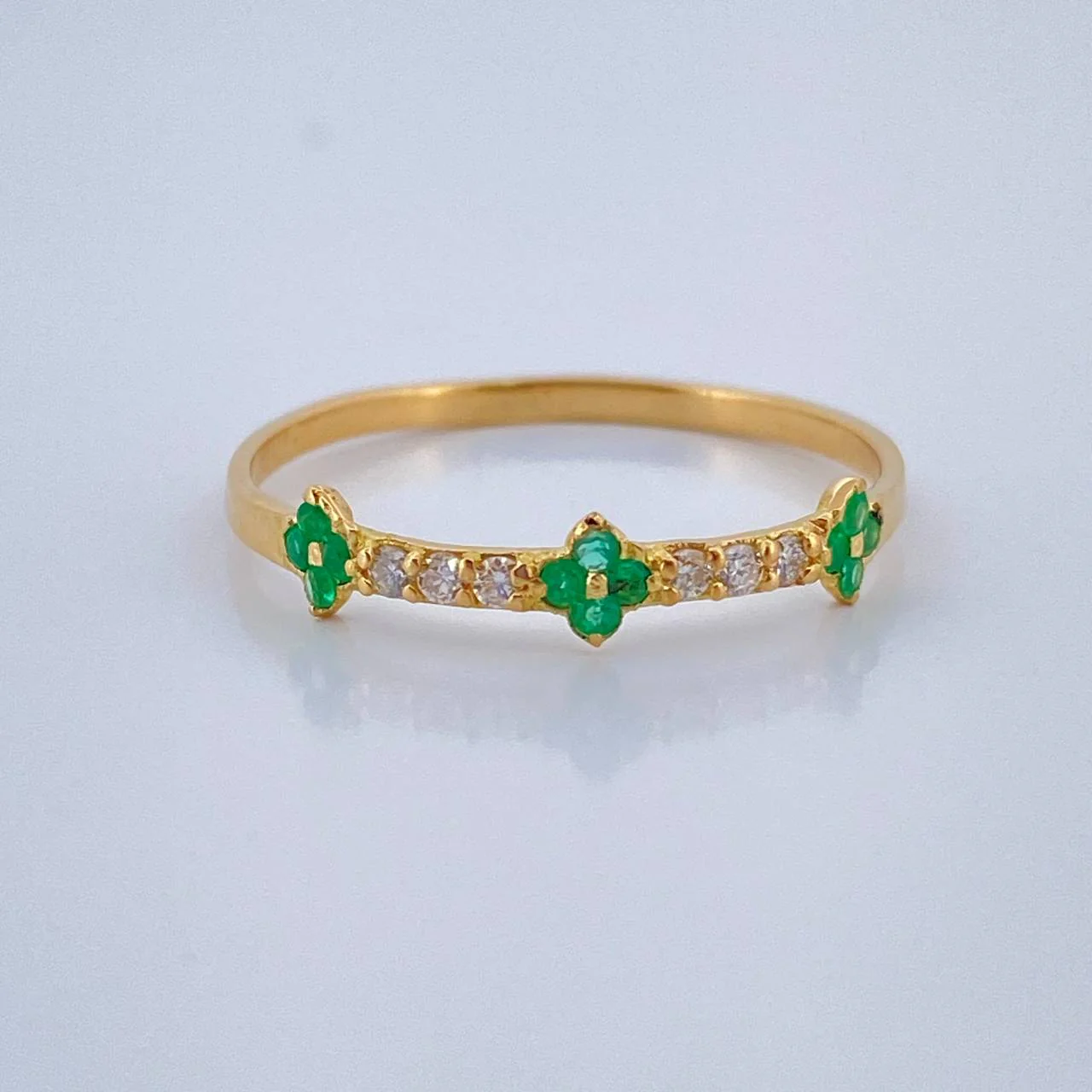 Anillo Flores Mini Esmeralda 0.9gr / T5 1/2 / Oro Amarillo 18K