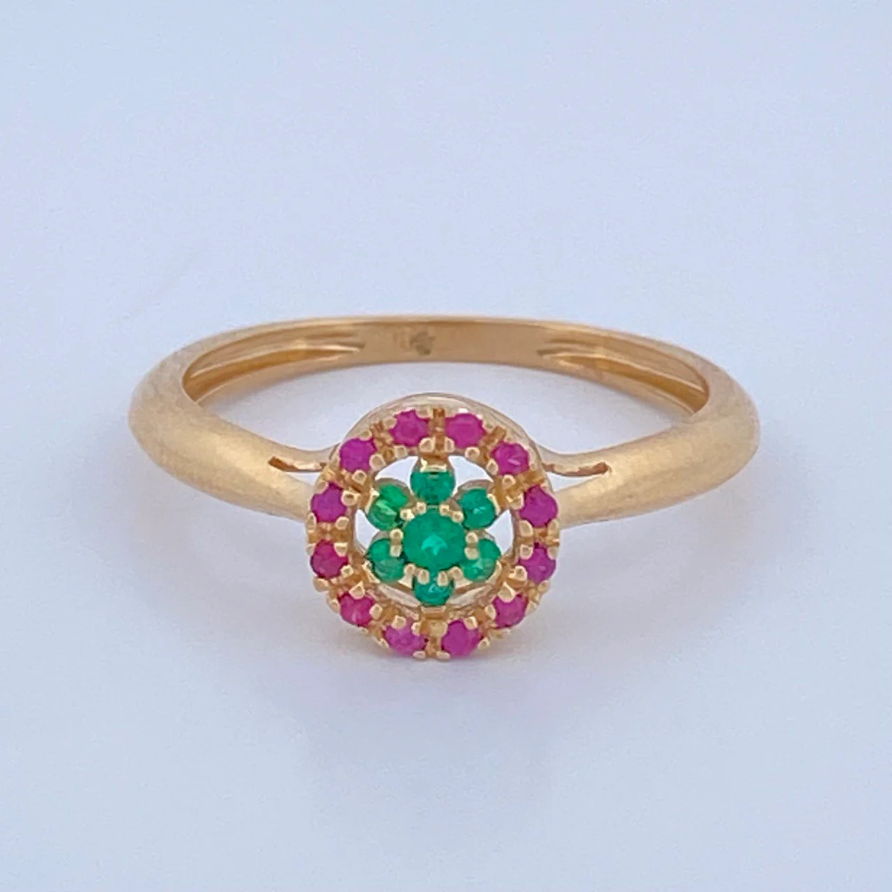 Anillo Flor Sello Esmeralda 2.45gr / T6 1/2 / Oro Amarillo 18K