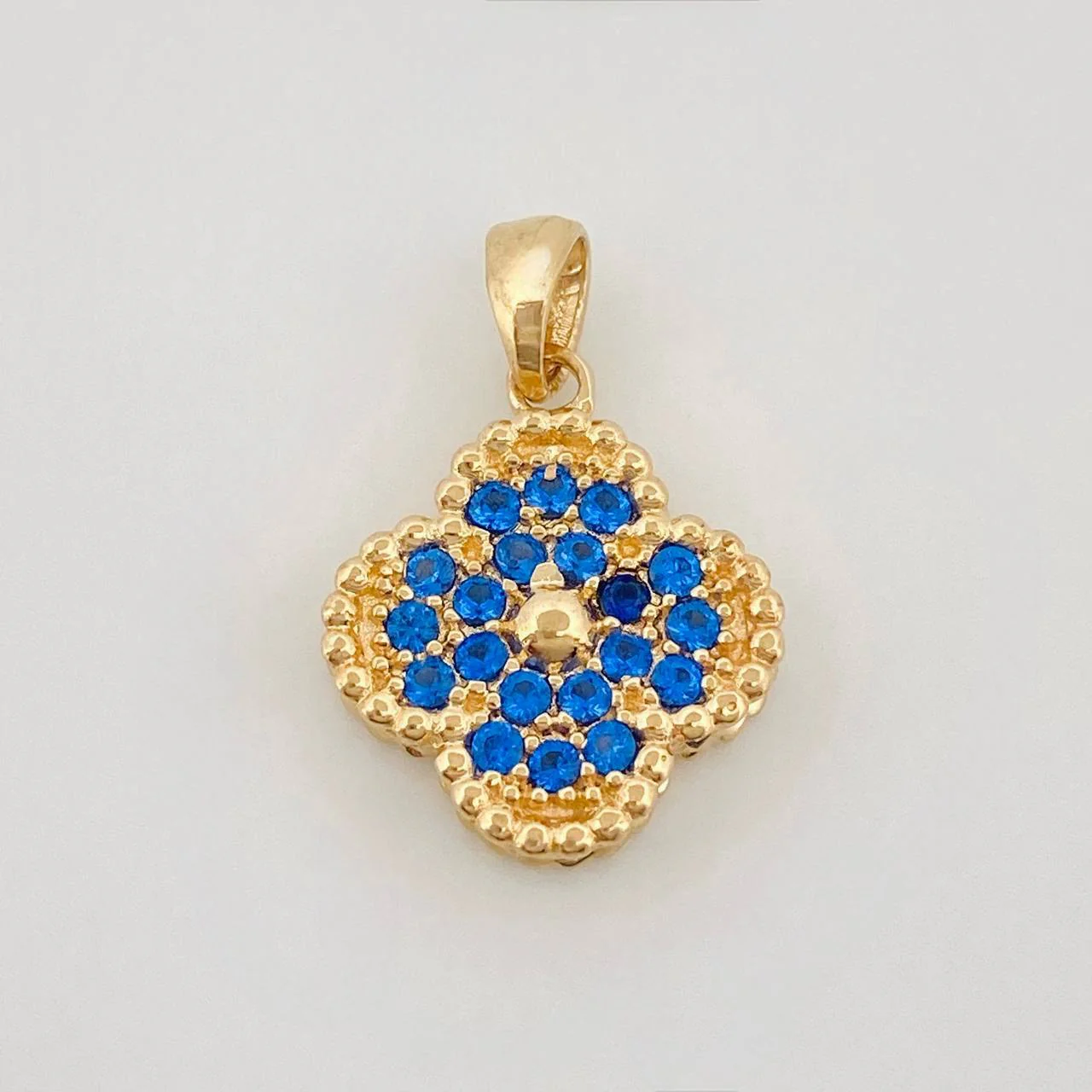 Dije Trebol 2.9 g / 2 cm Oro Amarillo 18K