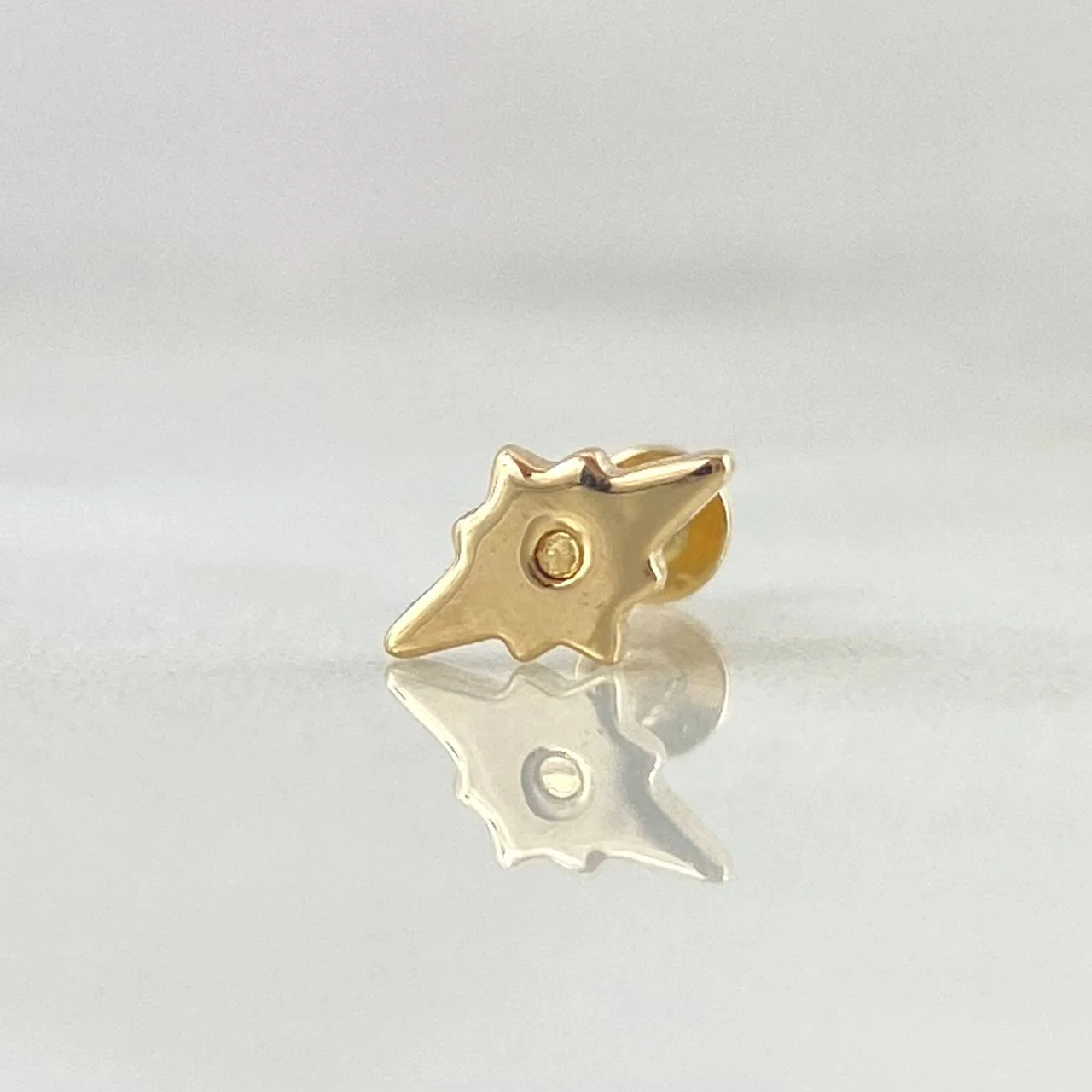 Piercing Estrella Cardenal 0.55 g / 0.9 cm Oro Amarillo 18K Piercing Estrella Cardenal 0.55 g / 0.9 cm Oro Amarillo 18K