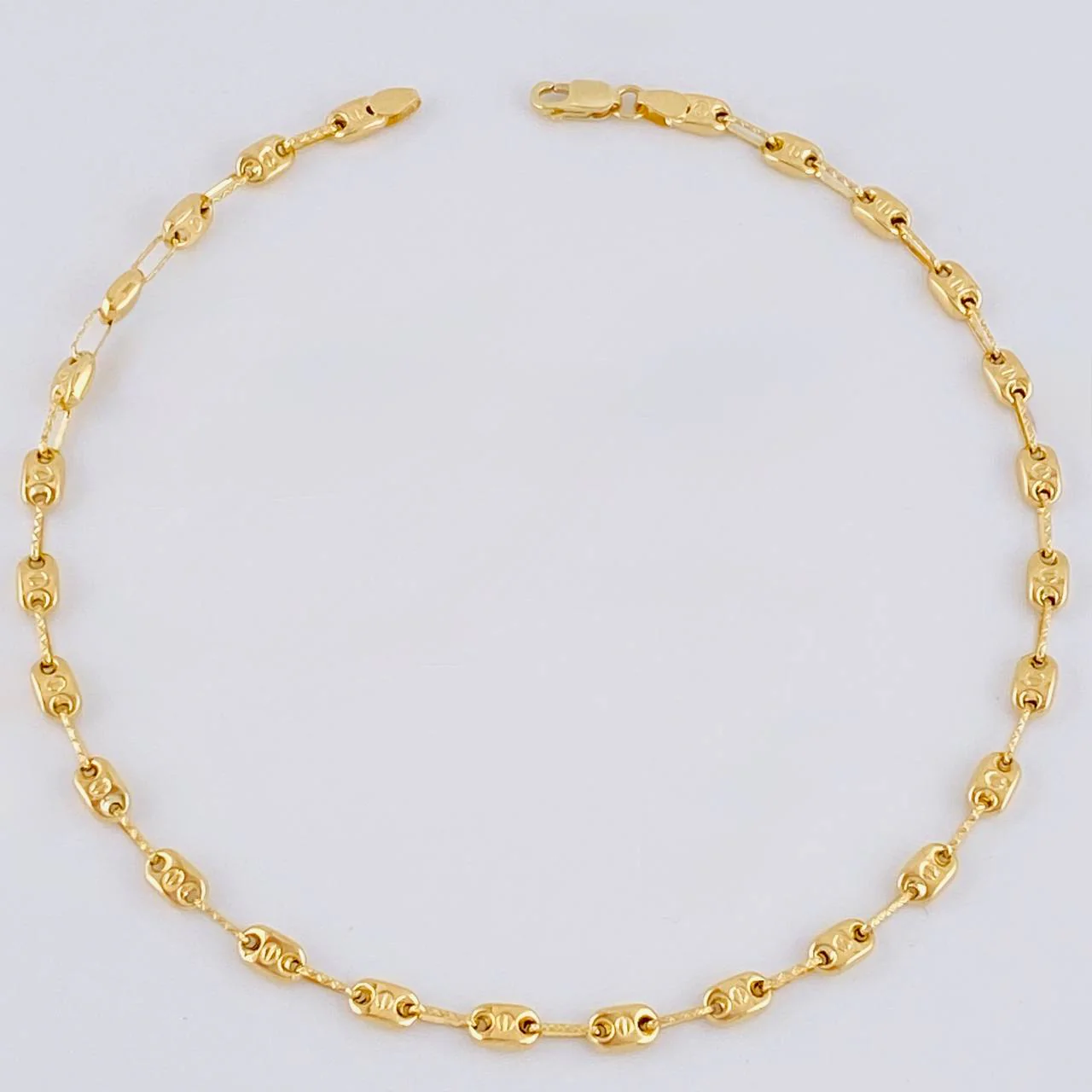 Tobillera Rustica Tornillo Diamantado 3.9 g / 26.3 cm / 3.6 mm Oro Amarillo 18K Tobillera Rustica Tornillo Diamantado 3.9 g / 26.3 cm / 3.6 mm Oro Amarillo 18K